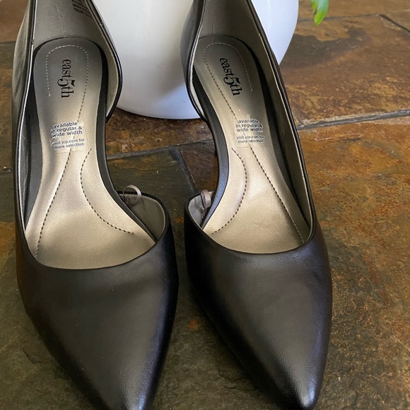 East 5th Black Heels - Picture 2 of 7